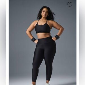 ALO Yoga. Airlift 7/8 Leggings. Black. X-Large.